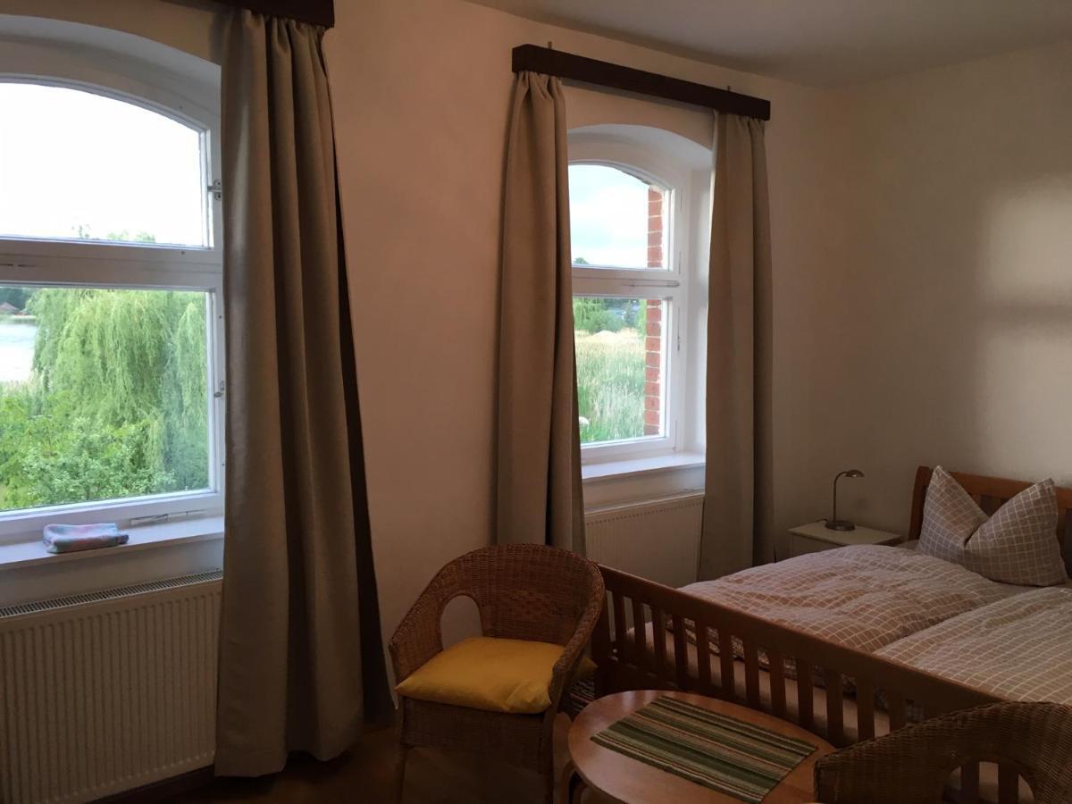 Ferienwohnung An Der Berliner Seenkette シュヴェリーン エクステリア 写真